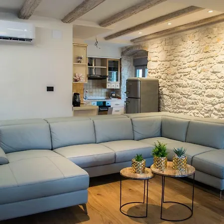 Oli Mare Apartment Porec Exterior photo